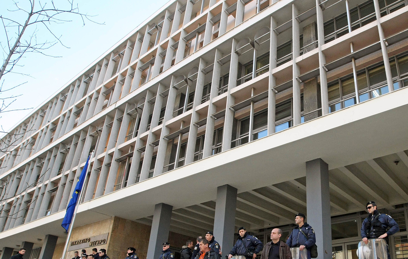 Αναστάτωση στα δικαστήρια Θεσσαλονίκης με άνδρα που απειλούσε «θα σας ανατινάξω» &#8211;  Βρέθηκε αυτοσχέδιος εκρηκτικός μηχανισμός