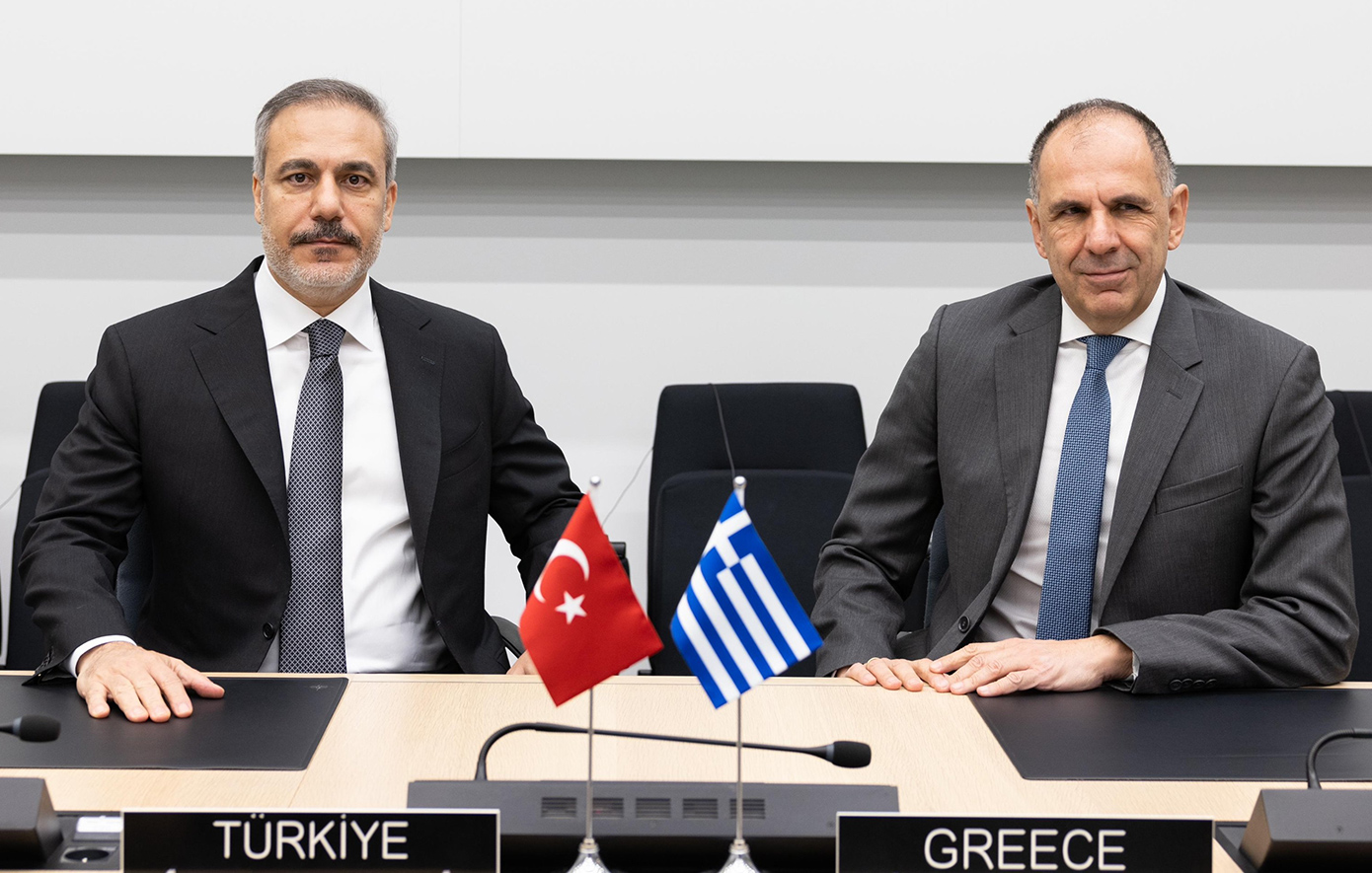 Συνάντηση Γεραπετρίτη – Φιντάν στο περιθώριο της Συνόδου του ΝΑΤΟ