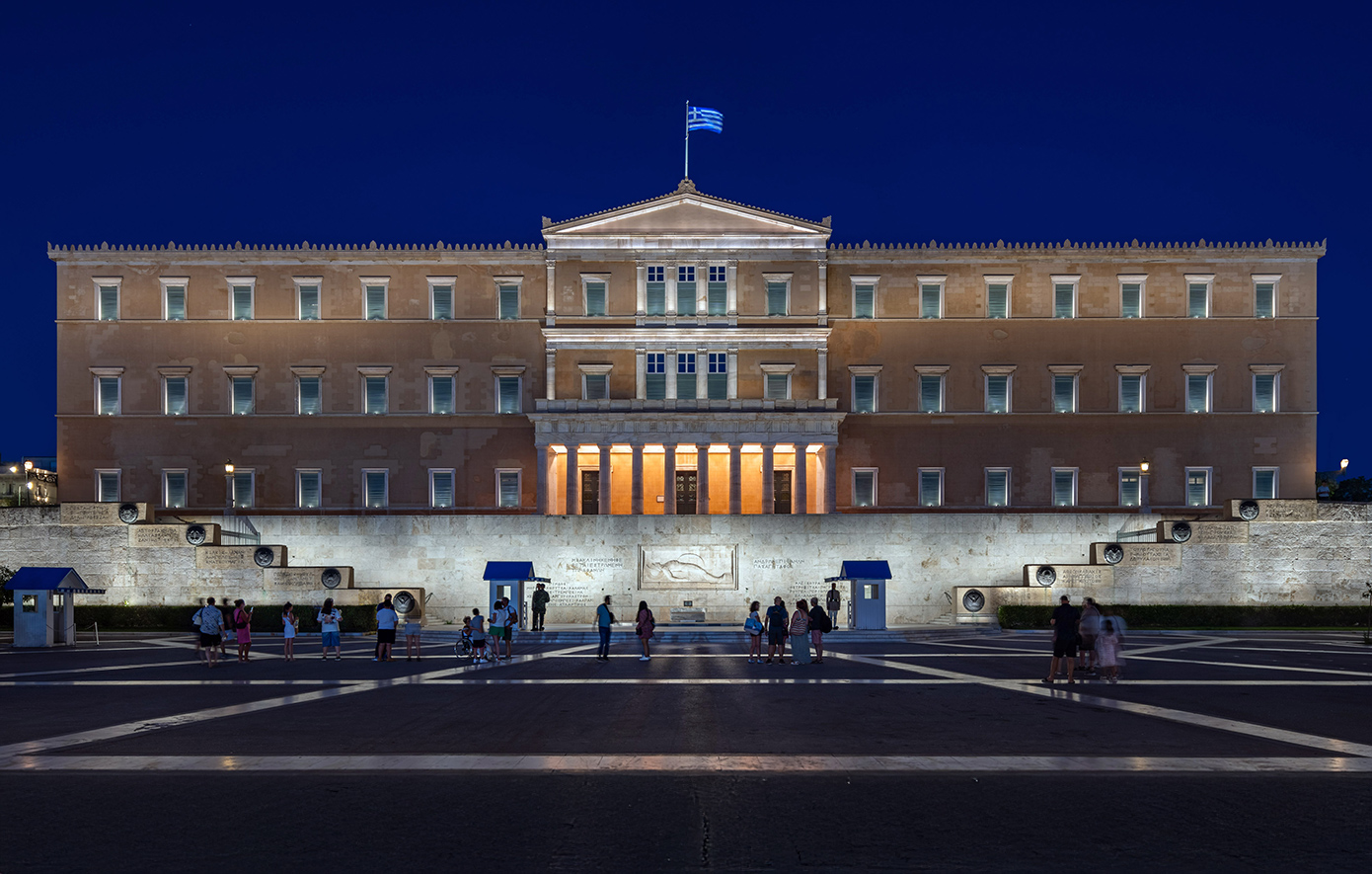 Διεθνής διάκριση για τον αρχιτεκτονικό φωτισμό του Μεγάρου της Βουλής και του Μνημείου του Αγνώστου Στρατιώτη