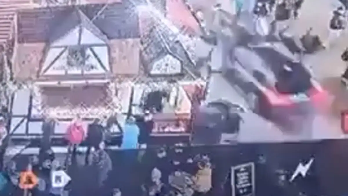 Αυτοκίνητο έπεσε σε χριστουγεννιάτικη αγορά στο Μαγδεμβούργο της Γερμανίας &#8211; Δεκάδες τραυματίες, αναφορές για 11 νεκρούς