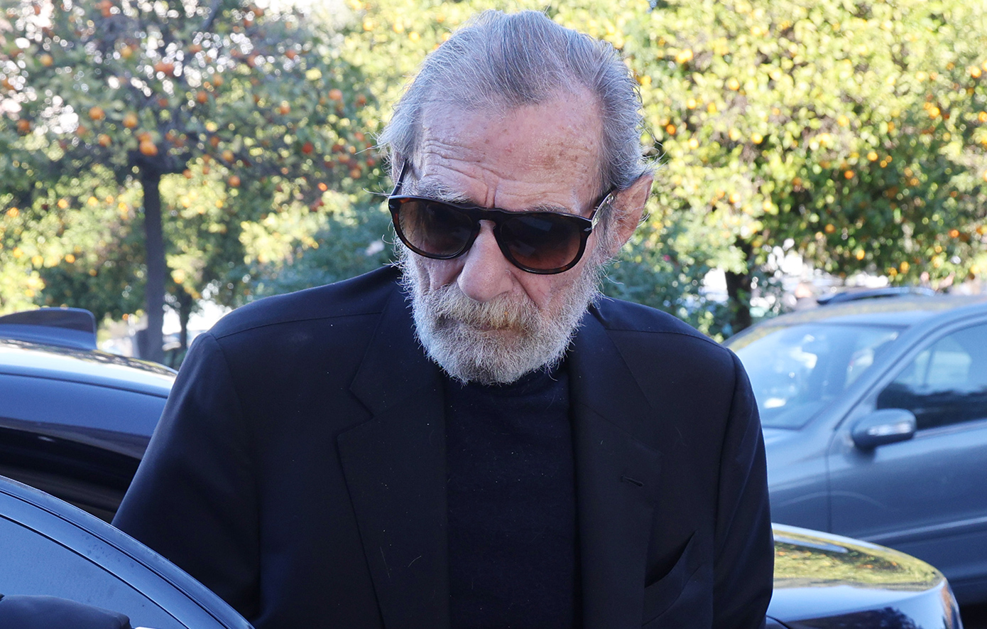 Σε κλίμα συγκίνησης το τελευταίο «αντίο» στον Δημήτρη Ήμελλο στο Α’ Νεκροταφείο Αθηνών Σε κλίμα συγκίνησης το τελευταίο «αντίο» στον Δημήτρη Ήμελλο στο Α’ Νεκροταφείο Αθηνών