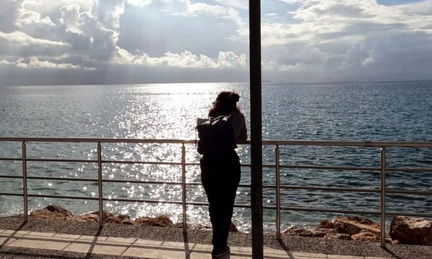 Γλυκαίνει ο καιρός την Πρωτοχρονιά – Με άνοδο της θερμοκρασίας και… γυαλιά ηλίου αντί για ομπρέλα θα κάνει ποδαρικό το 2025
