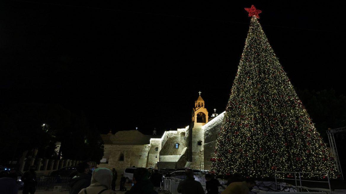 Στη «σκιά» του πολέμου στη Γάζα τα φετινά Χριστούγεννα στη Βηθλεέμ