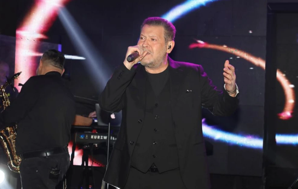 «Μου λείπεις»: Η συγκινητική ανάρτηση που έκανε ο γιος του Χάρη Κωστόπουλου για τον έναν χρόνο από τον θάνατό του