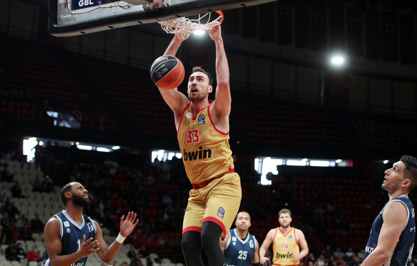 Basket League: Καθάρισε εύκολα την Καρδίτσα ο Ολυμπιακός