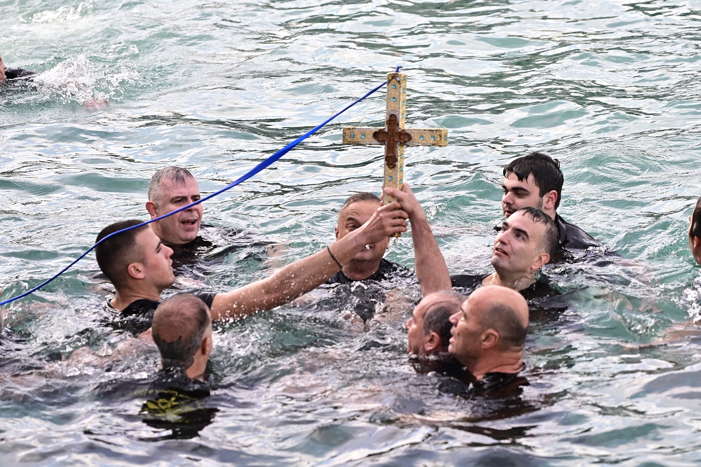 «Εν Ιορδάνη βαπτιζομένου σου Κύριε…» – Τα Θεοφάνεια, η μεγάλη γιορτή της Ορθοδοξίας, ο συμβολισμός της Βάπτισης και η Ιστορία