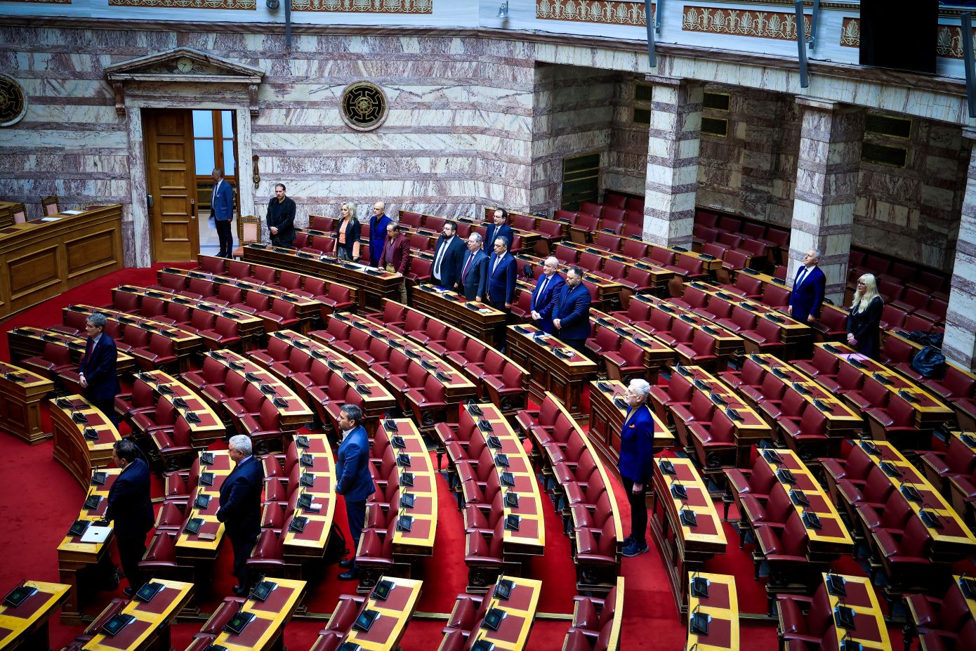 Η Βουλή τίμησε τους πεσόντες των Ιμίων: Εκείνη τη νύχτα του 1996 οι λέξεις «καθήκον» και «θυσία» πήραν σάρκα και οστά