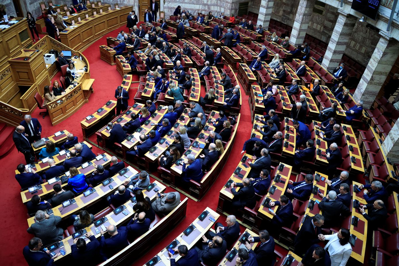 Χωρίς «λευκό καπνό» και η δεύτερη ψηφοφορία για την εκλογή ΠτΔ – Υπέρ Τασούλα 160 βουλευτές