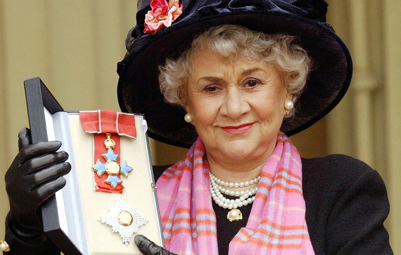 Πέθανε η γνωστή ηθοποιός, Joan Plowright – Ήταν παντρεμένη με τον Laurence Olivier