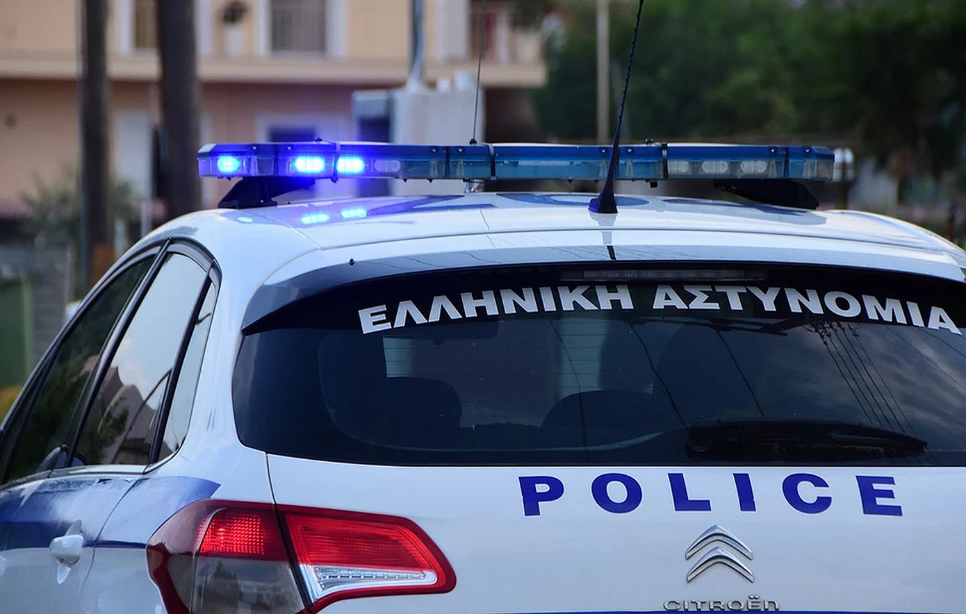 Αχαΐα: Μια 23χρονη επιχείρησε να μαχαιρώσει τη μητέρα της – Αναζητείται από την αστυνομία