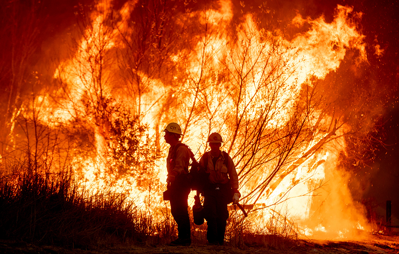 Συνεχίζεται ο πύρινος εφιάλτης στην Καλιφόρνια