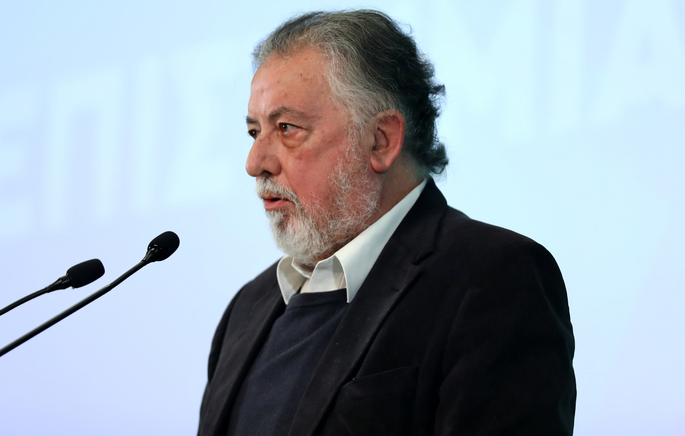 Πανούσης μετά τις δηλώσεις Τραμπ για μεταναστευτικό: Να συνεννοηθούμε για το ποια είναι η αιτία &#8211; Δεν αφήνουν το σπίτι τους στα καλά καθούμενα