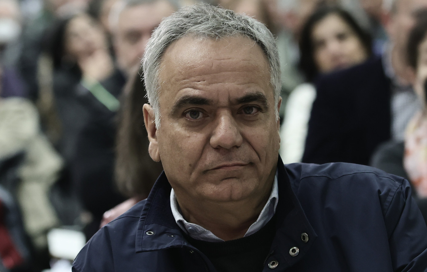 Σκουρλέτης για Τσίπρα: Στο βιβλίο δεν αντιμετωπίζει με θαρραλέο τρόπο πως ο ΣΥΡΙΖΑ έφτασε στην εκλογική συντριβή