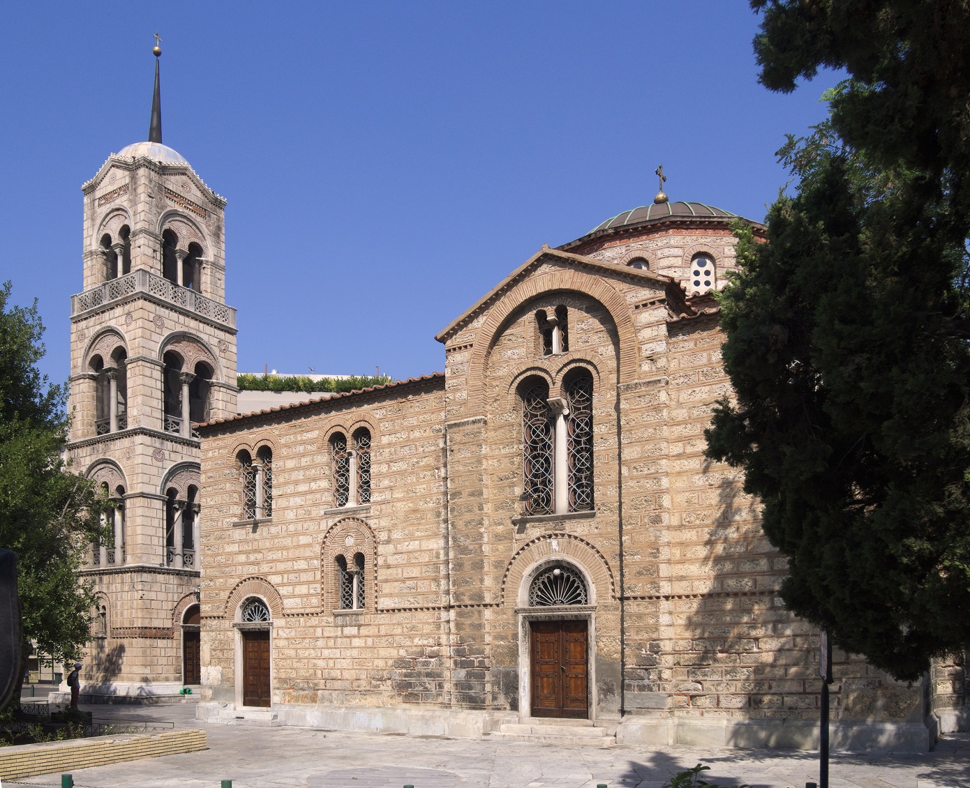 Στις κατακόμβες της Ρωσικής Εκκλησίας στη Φιλελλήνων – Ένας διαφορετικός Εσπερινός