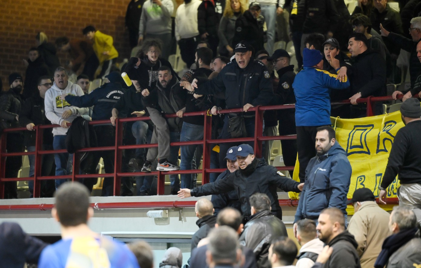 Διακοπή και εκκένωση στο Λαύριο – Μαρούσι: Αντικείμενο χτύπησε άνθρωπο της γραμματείας