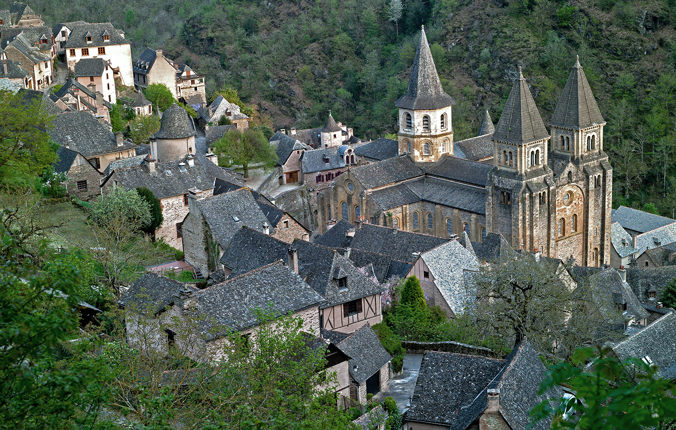 Σε αυτό το πανέμορφο χωριό της Γαλλίας θα βρείτε το τύμπανο της Δευτέρας Παρουσίας