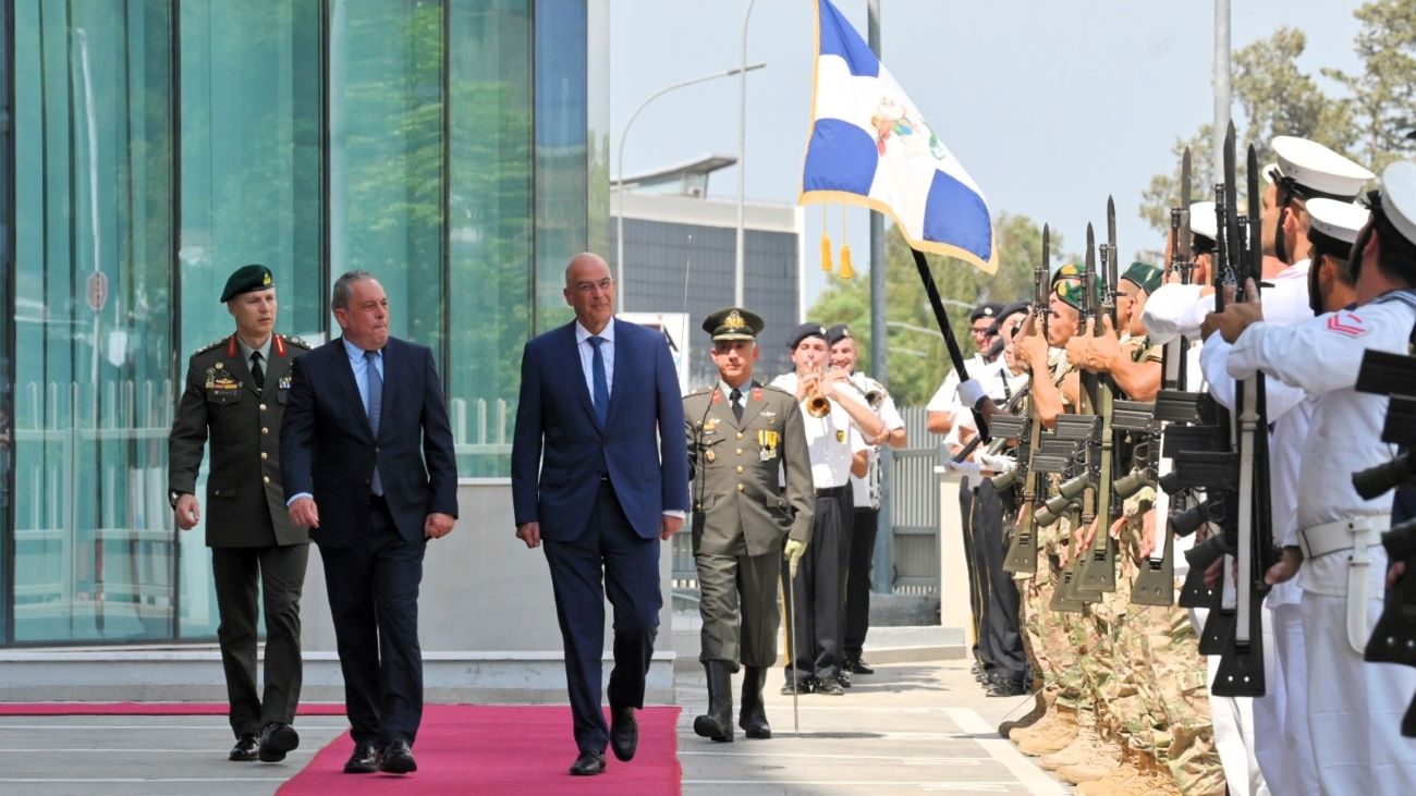 Δένδιας: Ελλάδα και Κύπρος πυλώνες σταθερότητας στην Ανατολική Μεσόγειο – Συναντήσεις με Χριστοδουλίδη και Πάλμα