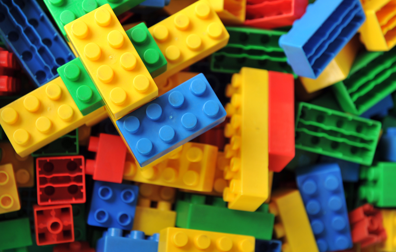 Γνωστό μουσείο κατηγορεί τα Lego ως ομοφοβικά – «Ζευγαρώνει αρσενικά και θηλυκά τουβλάκια»