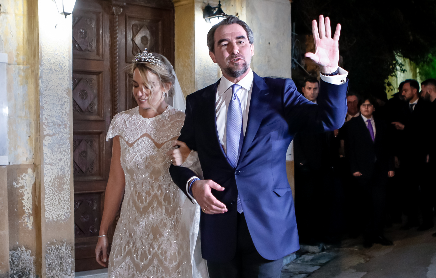 Με στέμμα στο κεφάλι παντρεύτηκε ο Νικόλαος Ντε Γκρες – Η Χρυσή Βαρδινογιάννη δεν πάτησε το πόδι του