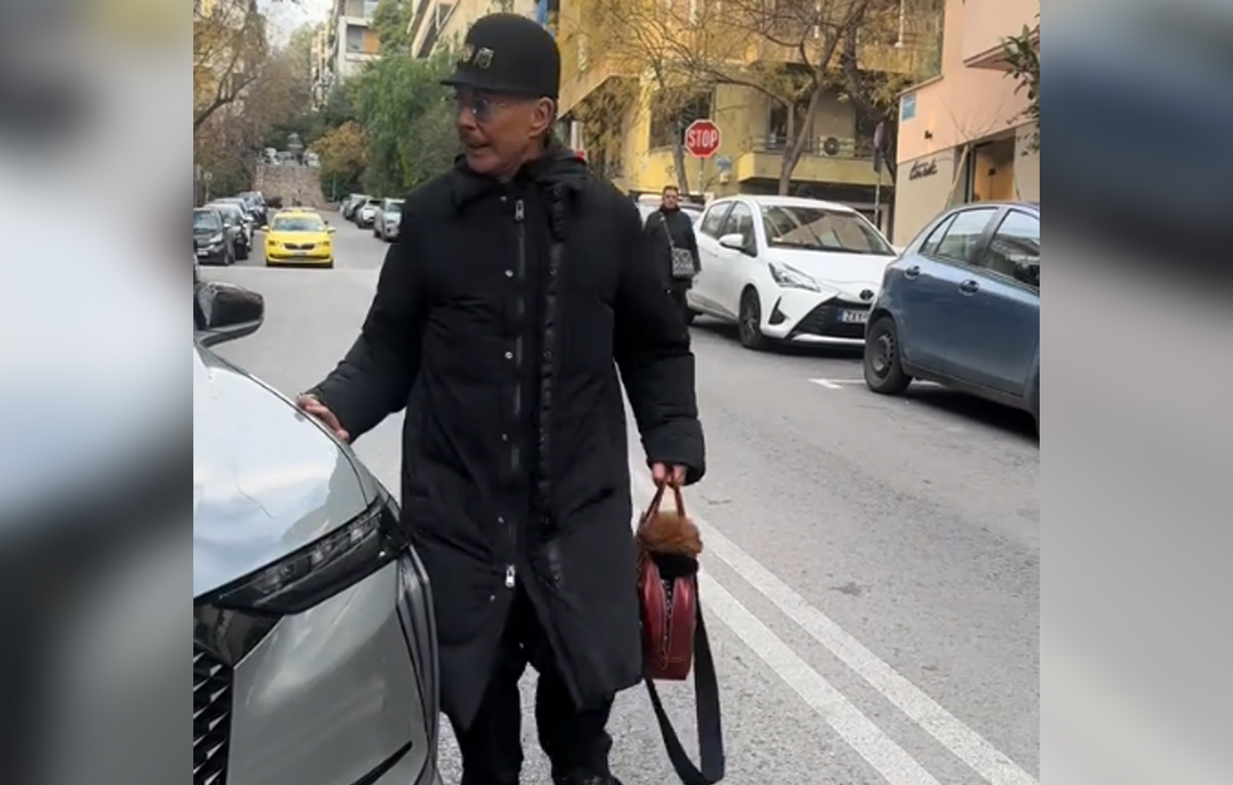 Ο Λάκης Γαβαλάς τρολάρει με βίντεο στο ΤikTok την παράσυρση της Αλεξάνδρας Νίκα στο Κολωνάκι – «Καταραμένη φτώχεια»