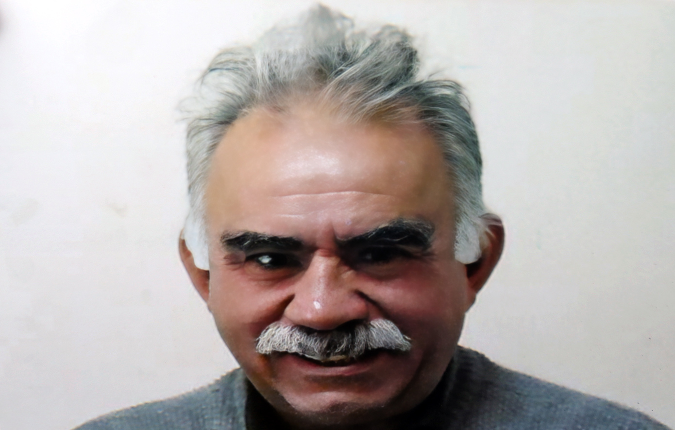 Ιστορικό μήνυμα – Ο Αμπντουλάχ Οτσαλάν καλεί το PKK σε αφοπλισμό και διάλυση