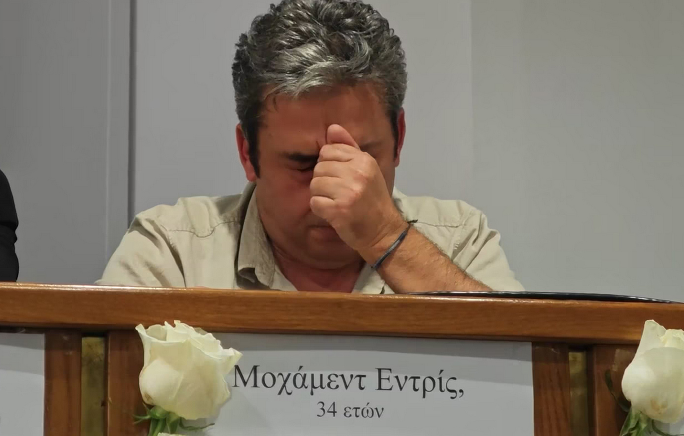 Τέμπη: «Ο γιος μου θα έλεγε “η τελευταία μου ανάσα θα γίνει κραυγή”» – Η συγκλονιστική ομιλία του Παύλου Ασλανίδη