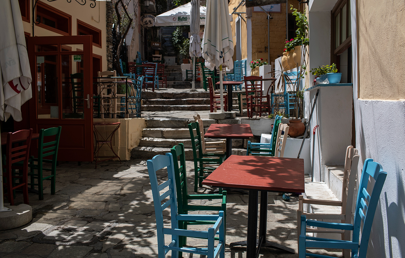 Συνελήφθησαν πέντε άτομα στο ιστορικό κέντρο της Αθήνας: Προσέγγιζαν τουρίστες και τους έκλεβαν
