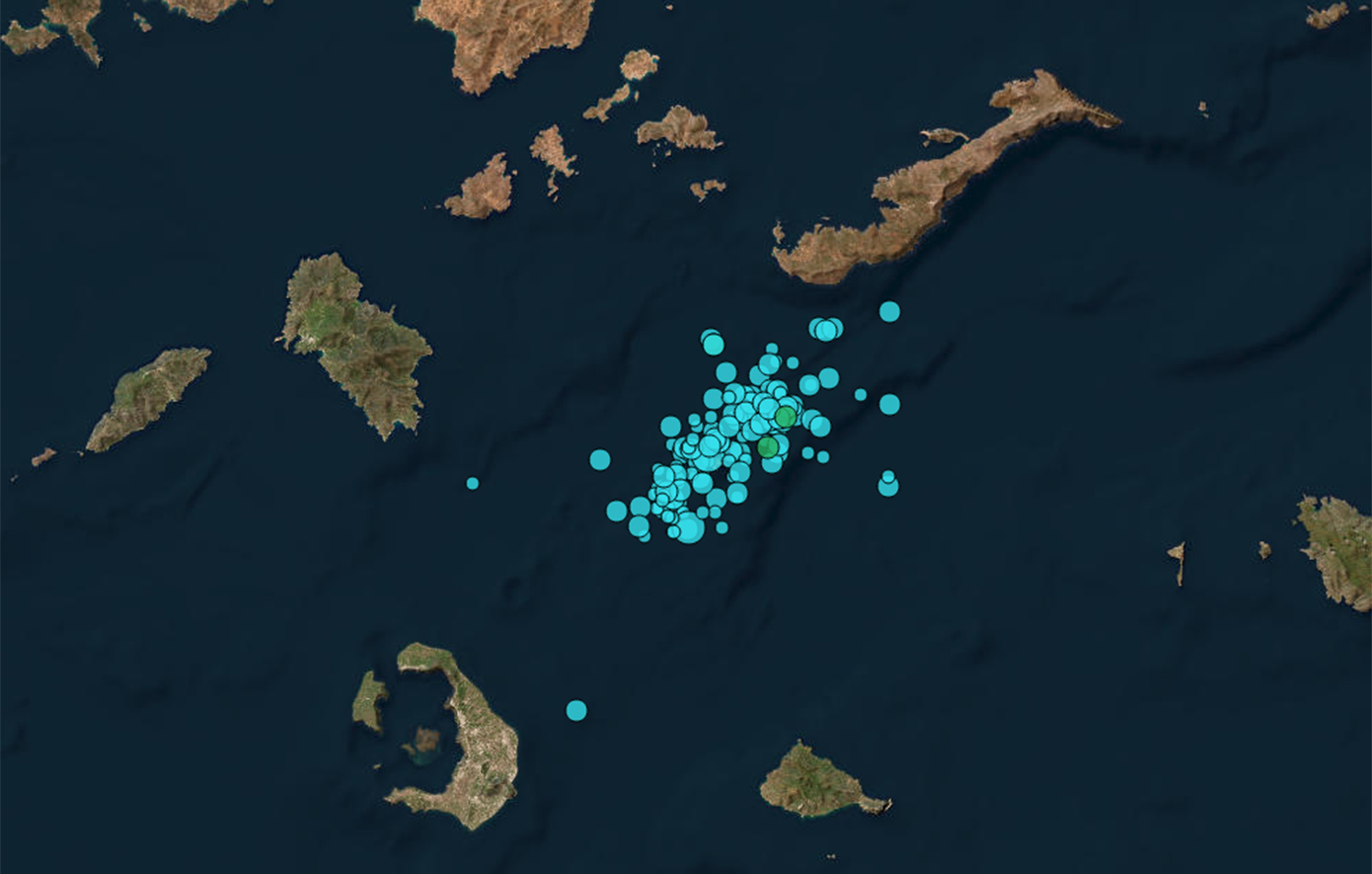 Συνεχίζεται το θρίλερ με τους σεισμούς στη Σαντορίνη – Πάνω από 16.500 δονήσεις