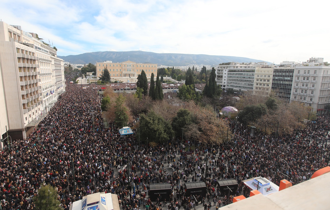 Κυβερνητική δέσμευση για περιφρούρηση των συγκεντρώσεων της Παρασκευής: «Η Αστυνομία έχει μία μόνο εντολή» &#8211; Τα μέτρα της ΕΛ.ΑΣ.