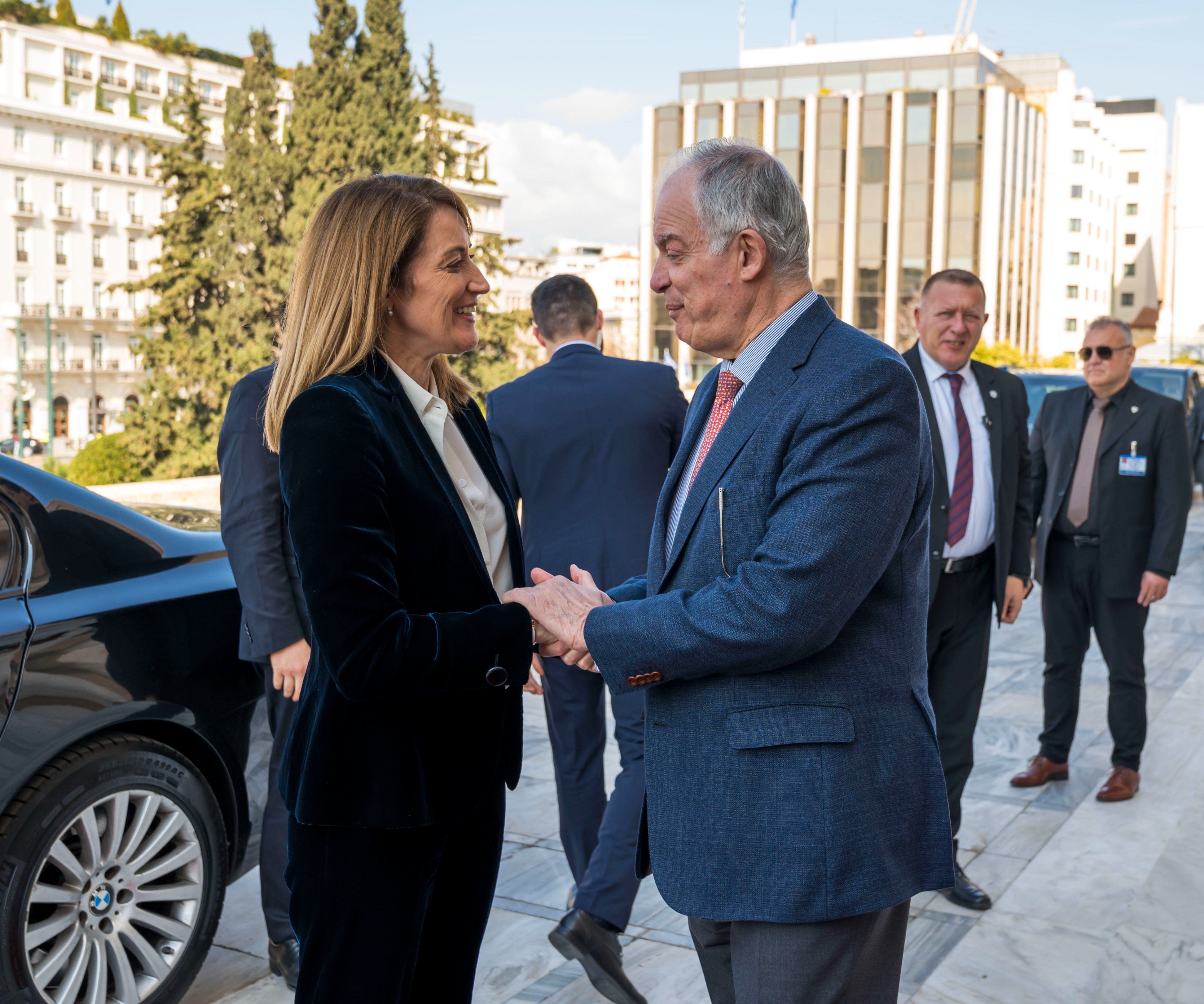 Συγχαρητήρια ανάρτηση της Ρομπέρτα Μέτσολα για την εκλογή του νέου Προέδρου της Δημοκρατίας Κωνσταντίνου Τασούλα