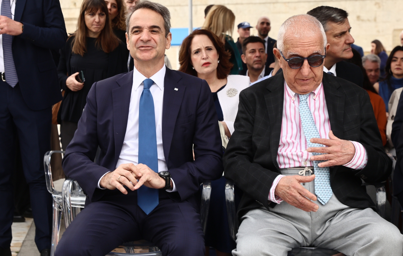 Όλοι μιλάνε για την εμφάνιση του Κακλαμάνη στην παρέλαση και όχι άδικα