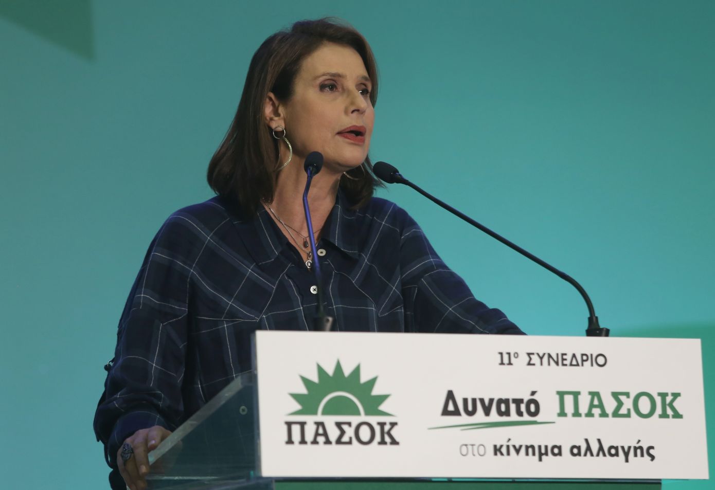 ΠΑΣΟΚ: Αναστολή κομματικής ιδιότητας για 1 χρόνο η «ποινή» για την Κατερίνα Μπατζελή – «Ακραία απόφαση» λέει η πρώην υπουργός