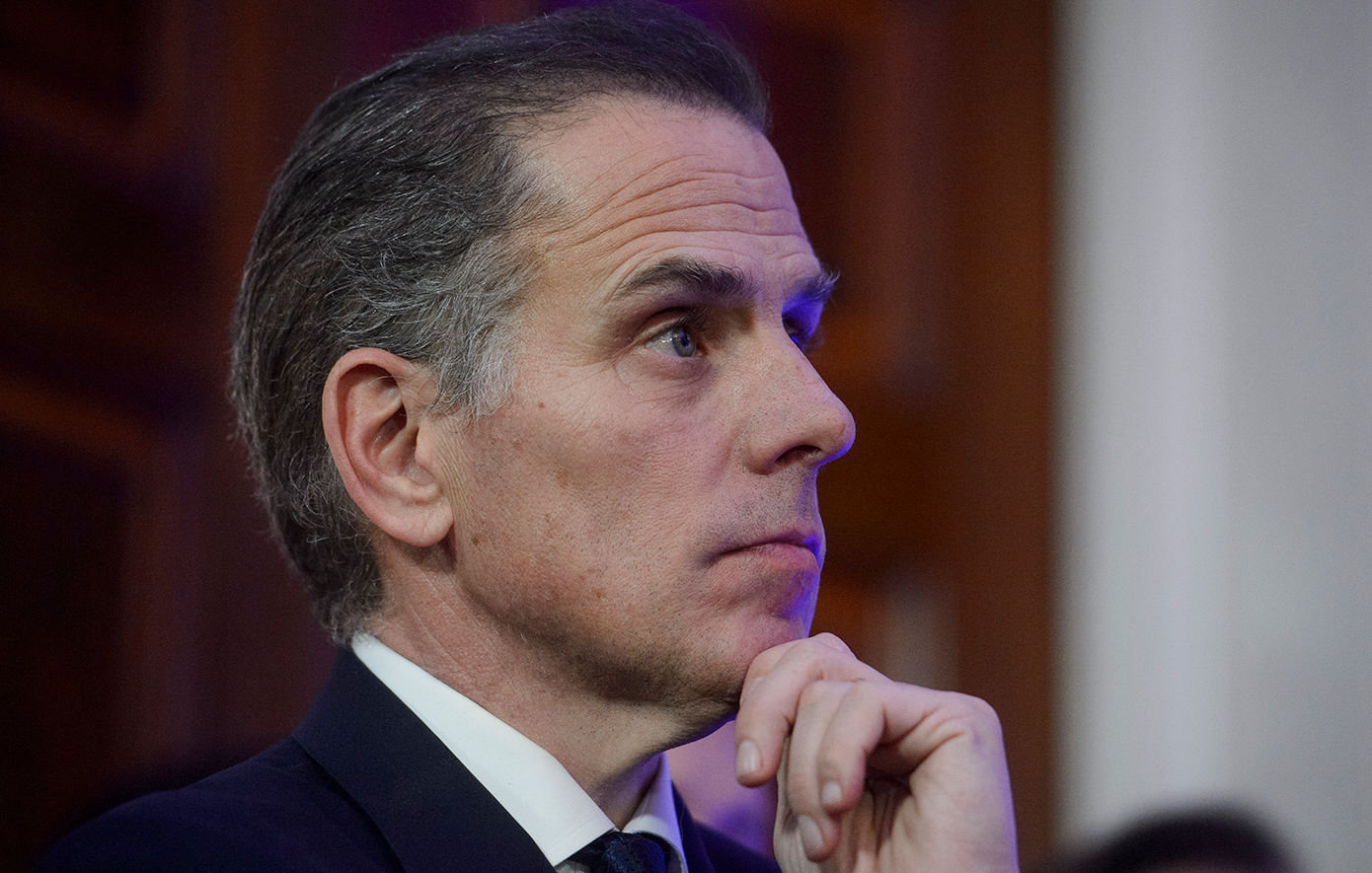 Χάντερ Μπάιντεν Χάντερ Μπάιντεν