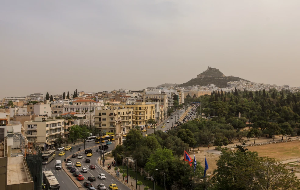 Καιρός: Λασποβροχές και τοπικές καταιγίδες από Πέμπτη – Σε ποιες περιοχές θα είναι πιο έντονα τα φαινόμενα