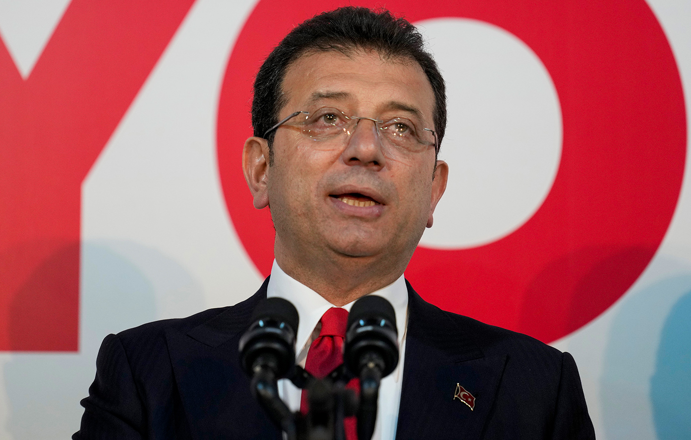 Εκρέμ Ιμάμογλου: Έκκληση για ενότητα από τη φυλακή Σιλιβρί