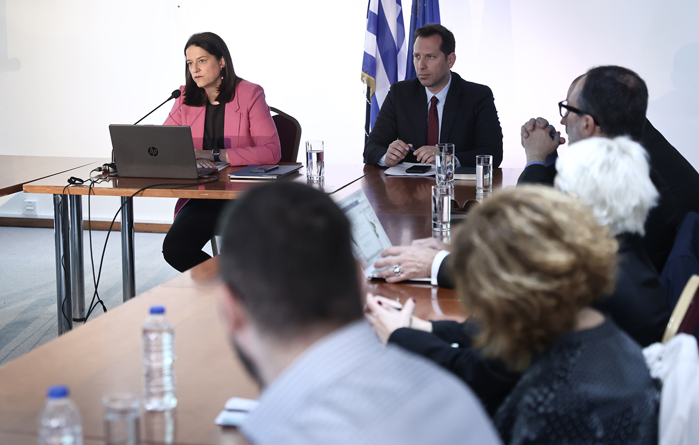 Κεραμέως για αύξηση κατώτατου μισθού: Πάνω από 1,6 εκατ. ωφελούμενοι &#8211; Οι 7 άξονες για τόνωση της απασχόλησης