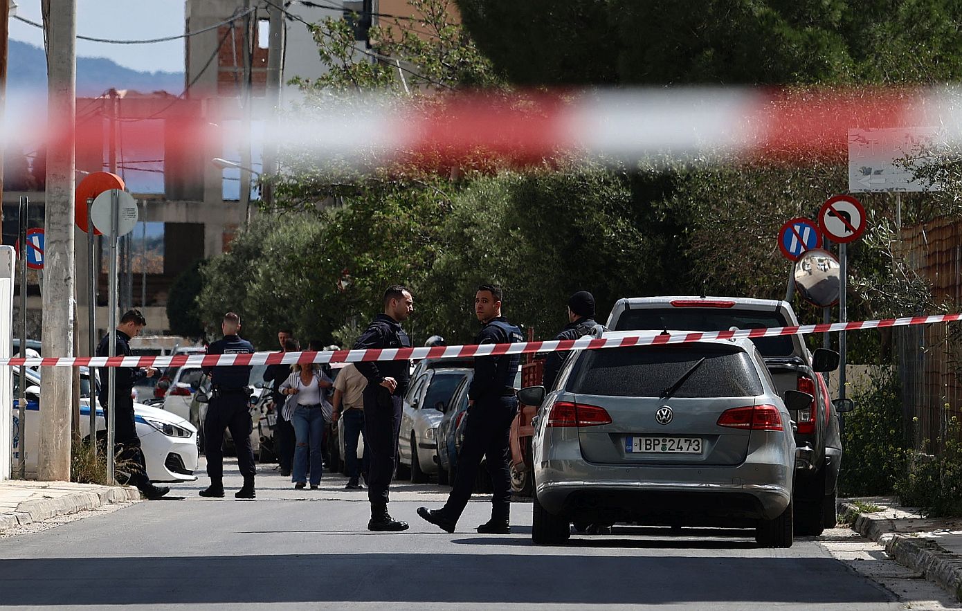 Κάρφωσε το κατσαβίδι στο μάτι 50χρονου: Νέα στοιχεία για τον 51χρονο που επιτέθηκε σε επιβάτη λεωφορείου και αστυνομικούς στο Κορωπί