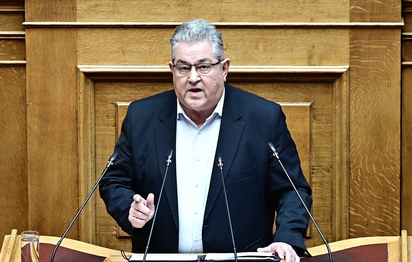 Κουτσούμπας για τα Τέμπη: «Δεν σας στρίμωξε το ΠΑΣΟΚ, αλλά αυτός ο περήφανος λαός και τα παιδιά του»