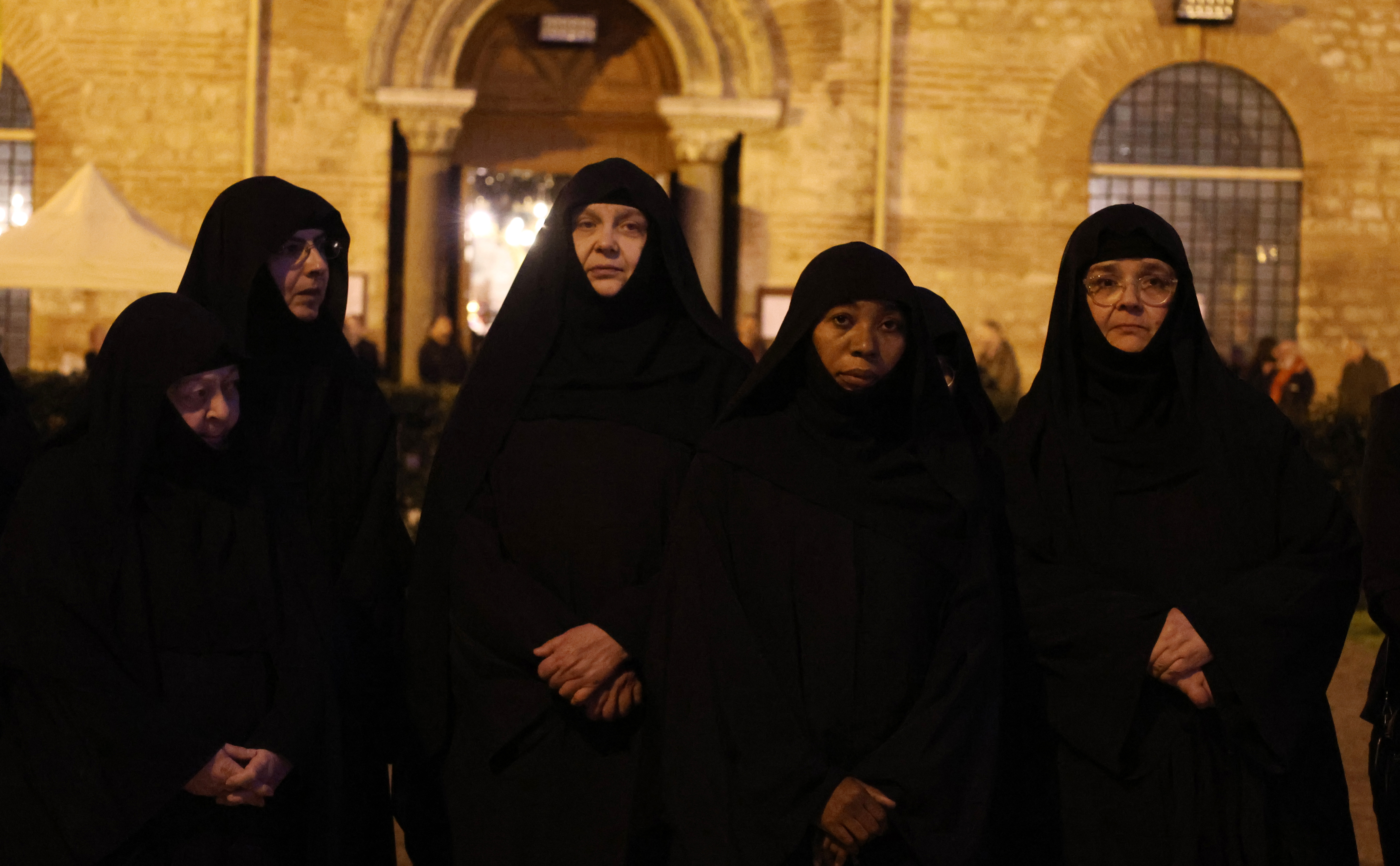 Λαϊκό προσκήνυμα_Σκήνωμα Μητροπολίτη Άνθιμου Λαϊκό προσκήνυμα_Σκήνωμα Μητροπολίτη Άνθιμου