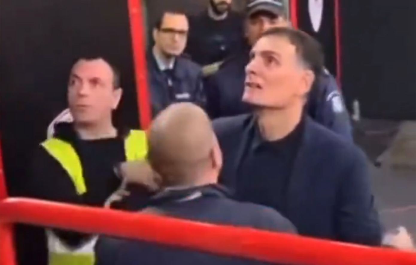 Σε κράτηση ο άνδρας που εξύβρισε τον Γιώργο Μπαρτζώκα στο ΣΕΦ και αφέθηκε ελεύθερος στη συνέχεια