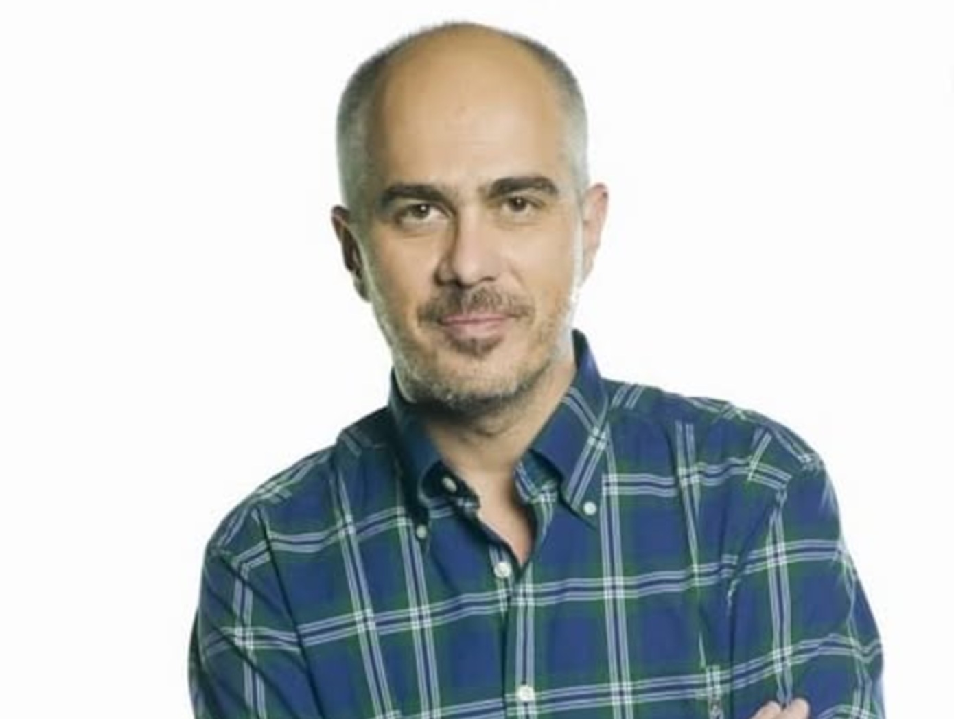 Δύσκολες στιγμές για τον Βαγγέλη Χαρισόπουλο – «Μαμά, φως μου, ψυχή μου, ζωή μου, σ’ αγαπώ»