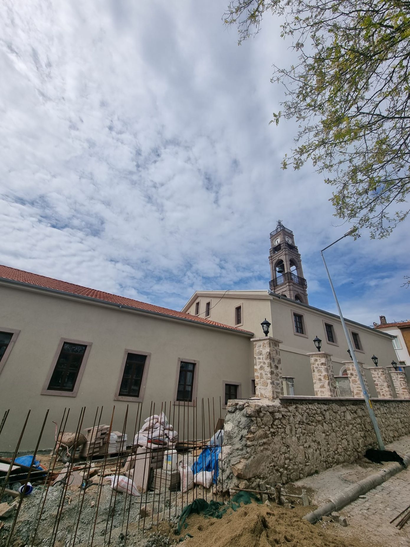Η «Ανάσταση» της Παναγίας της Τενέδου: Οι αναστήλωση του Ναού-μνημείου και η ελπίδα για τους Ρωμιούς του νησιού