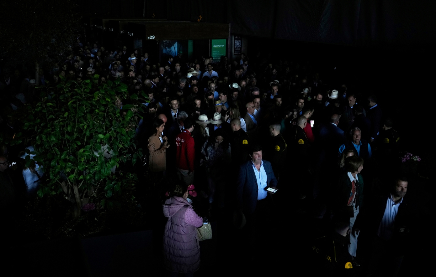 Μπλακάουτ στην Πορτογαλία: Ίσως και μέσα στη νλυχτα η αποκατάσταση της ηλεκτροδότησης
