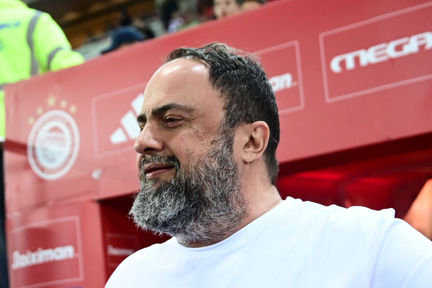 ​​​​​​​​​​​Πατάει το… κουμπί την Πέμπτη ο Μαρινάκης &#8211; Πανάκριβος εξτρέμ για τον Ολυμπιακό
