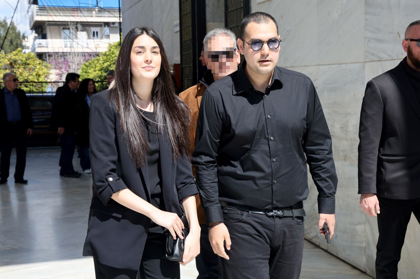 Ξέσπασε ο Χρίστος Κούγιας με αφορμή ερώτηση δημοσιογράφου μετά το μνημόσυνο του πατέρα του: Δεν είμαστε οικογένεια lifestyle