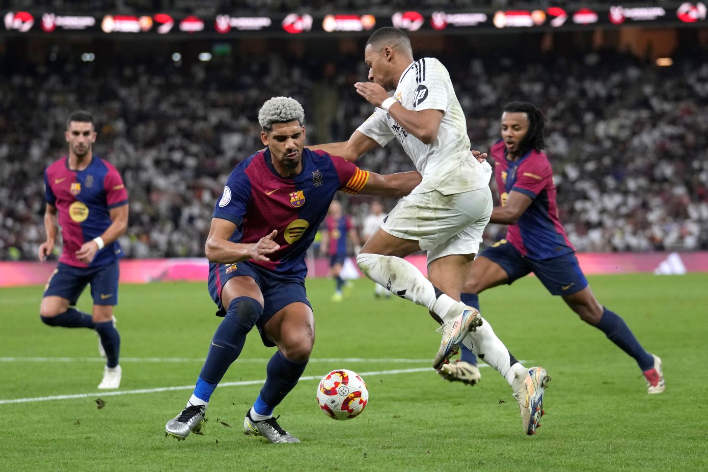 Το Clasico της δεκαετίας: Μπαρτσελόνα και Ρεάλ Μαδρίτης μονομαχούν στη Σεβίλλη για το «Κύπελλο του Βασιλιά»
