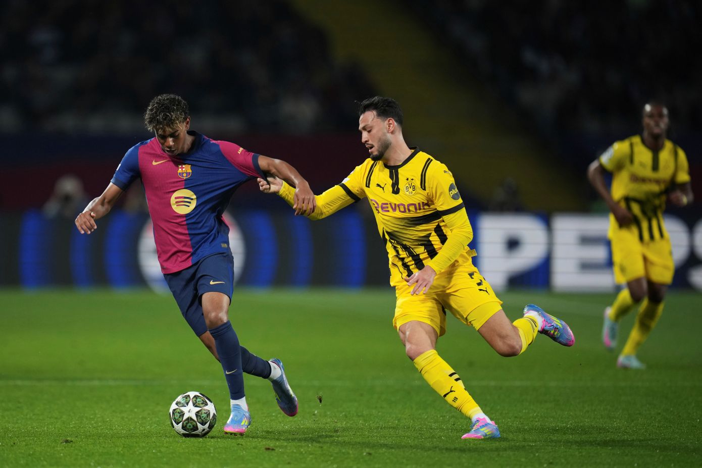 Champions League: Μπαρτσελόνα και Παρί σφραγίζουν τα εισιτήρια για τον ημιτελικό