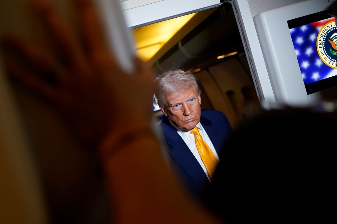 Νew York Times: Παιχνίδι χωρίς κανόνες ο εμπορικός πόλεμος του Τραμπ – Ανατρέπει παραδόσεις δεκαετιών