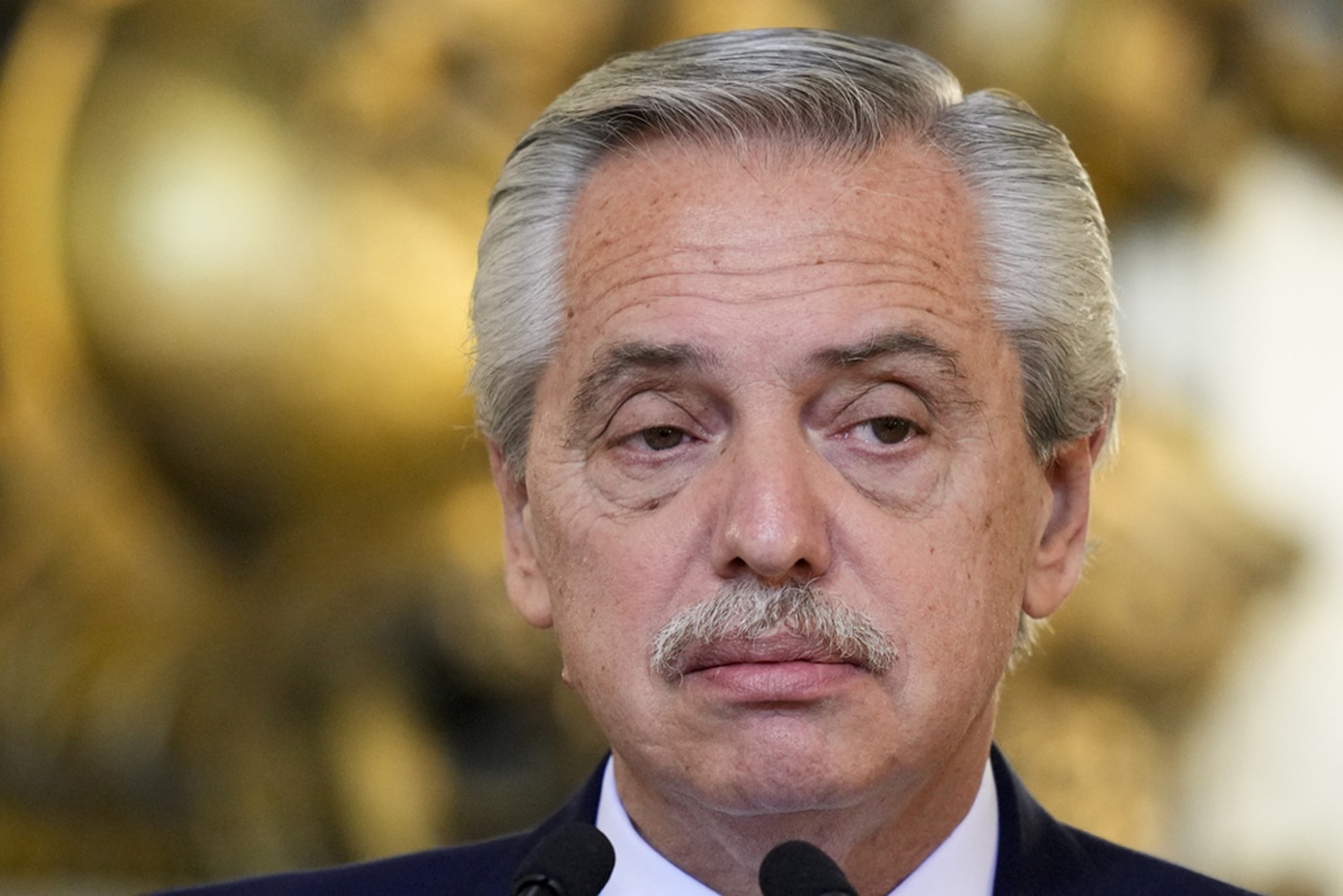 Αργεντινή: Ο Αλμπέρτο Φερνάντες παραπέμπεται σε δίκη για κατηγορίες ενδοοικογενειακής βίας