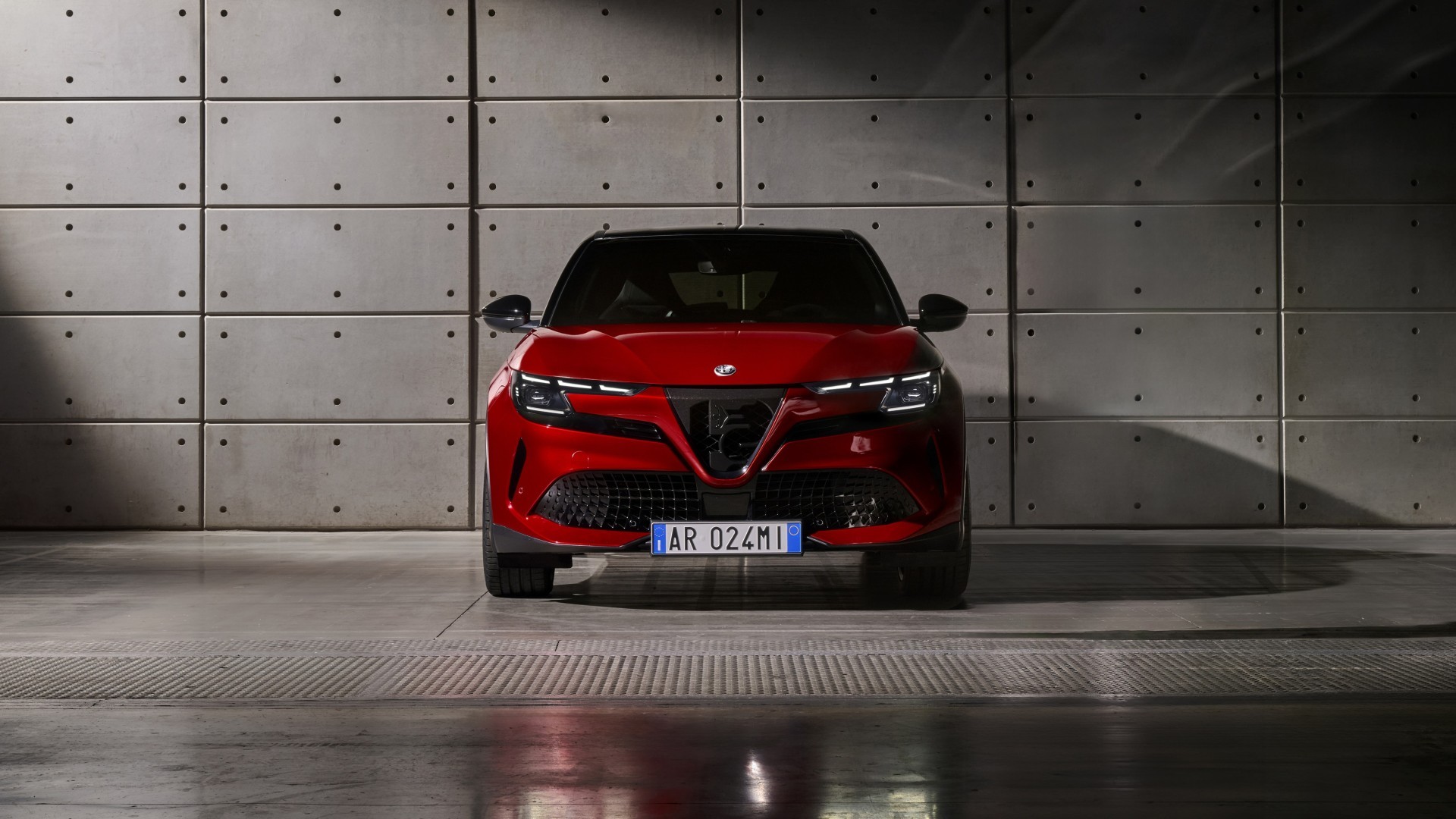Αυτό είναι το λογότυπο για τα 115 χρόνια της Alfa Romeo